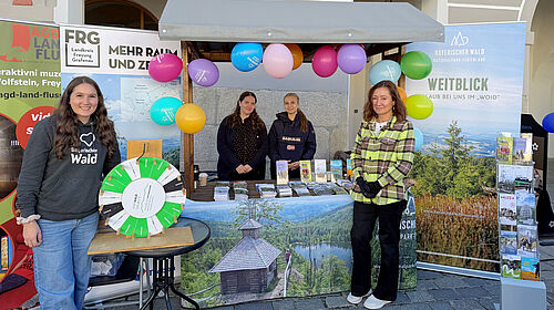 Landkreis Freyung-Grafenau präsentiert sich auf dem St. Wenzelsfest in Třeboň